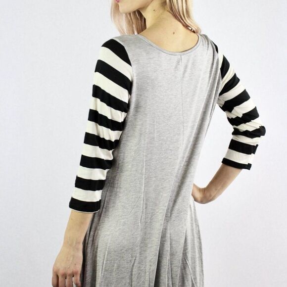 Miss 2 Day Stripe 3/4 Sleeve Wide Hem Women’s Small Gray Scoop Neck Dress - Picture 3 of 8